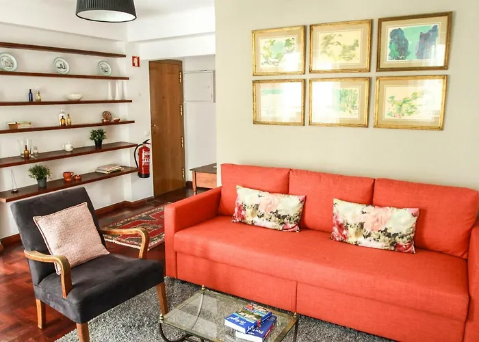 Cozy&Spacious apartment in Graça, Lisbon